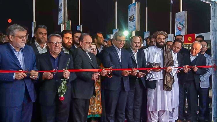 The presence of Mashhad Firoozeh tile company in the specialized export exhibition